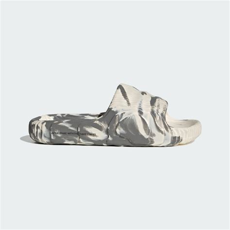 witte adidas adilette|Adidas unisex adult Adilette.